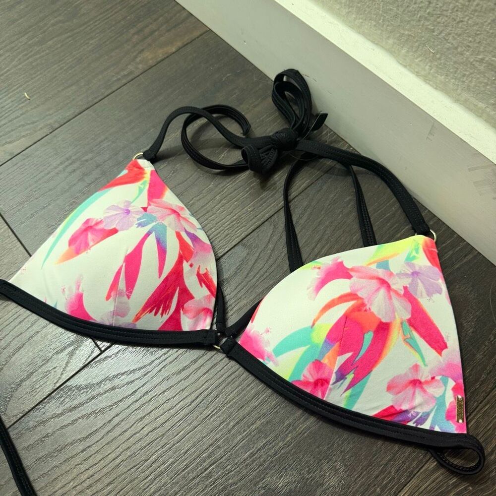 Victoria’s Secret Pink Women’s Medium Triangle Hot Pink Swim Top